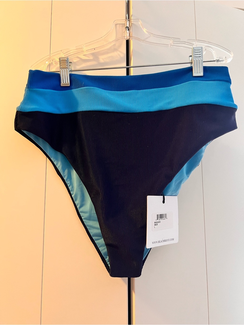 NWT Beach Riot High-Waist Ribbed Bikini Bottom in Navy & Aqua, L